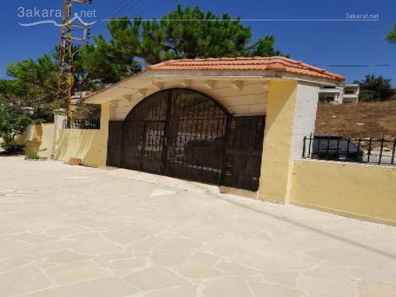 Villas For Sale in Al Rweisat, Aley, Mount Lebanon, Lebanon